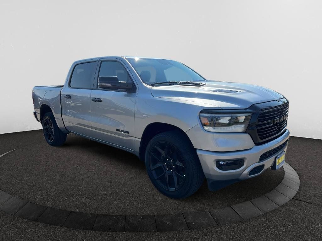 Used 2024 RAM 1500 Laramie AWD/4WD image 4
