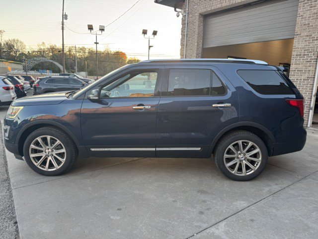 Used 2017 Ford Explorer Limited w/ Equipment Group 301A AWD/4WD image 6
