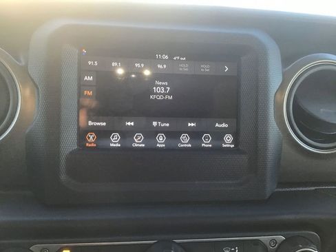 Certified 2023 Jeep Wrangler Sport S image 14