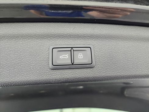 Used 2023 Audi Q3 2.0T Premium image 30