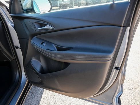 Used 2025 Buick Encore GX Preferred FWD image 32