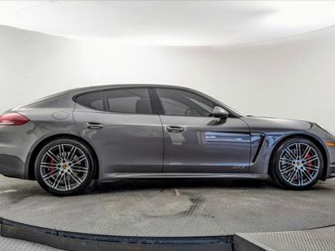 Used 2015 Porsche Panamera GTS AWD/4WD image 9