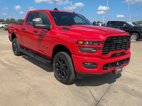 Used 2026 RAM 2500 Big Horn AWD/4WD image 3