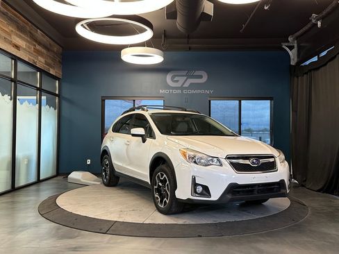 Used 2017 Subaru Crosstrek 2.0i Premium AWD/4WD image 1