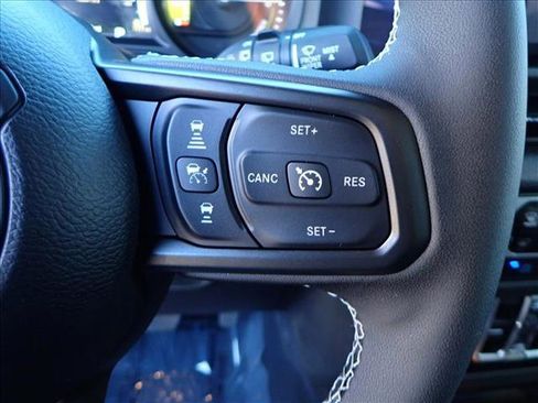 Used 2025 Jeep Wrangler Sport S w/ Convenience Group image 13