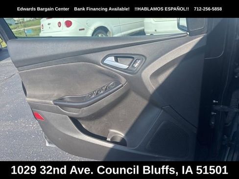 Used 2016 Ford Focus Titanium w/ Titanium Cold Weather Package FWD image 13