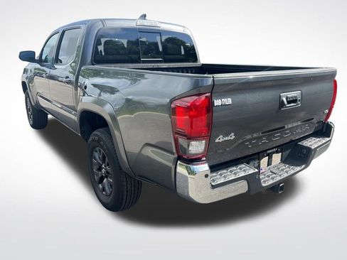 Used 2023 Toyota Tacoma SR5 AWD/4WD image 7