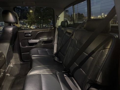 Used 2018 Chevrolet Silverado 1500 LT w/ Texas Edition image 18