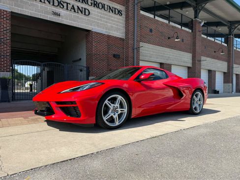 Used 2025 Chevrolet Corvette Stingray Convertible w/ 1LT RWD image 19