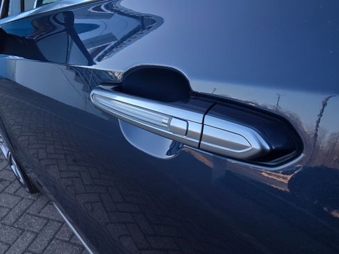 Used 2019 Cadillac XT4 Premium Luxury image 12