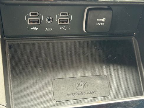 Used 2023 Jeep Grand Cherokee Altitude AWD/4WD image 25