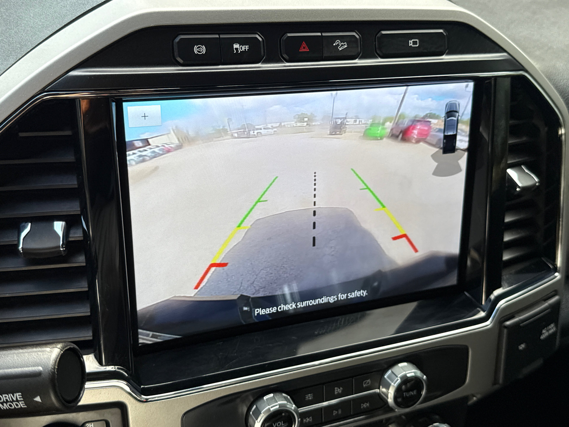 Used 2022 Ford F350 Lariat w/ Lariat Ultimate Package AWD/4WD image 25