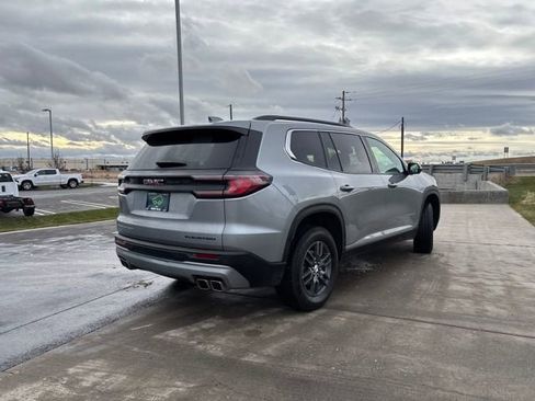 Certified 2025 GMC Acadia Elevation image 3
