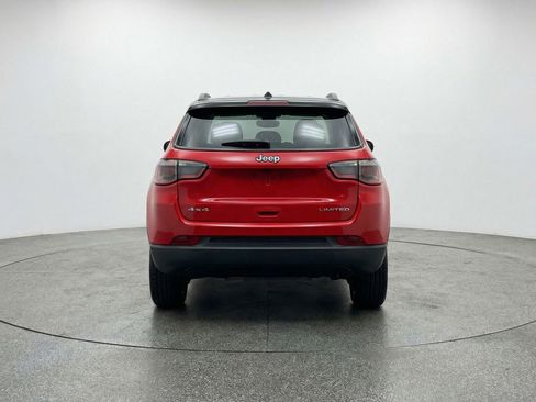 Used 2025 Jeep Compass Limited image 7