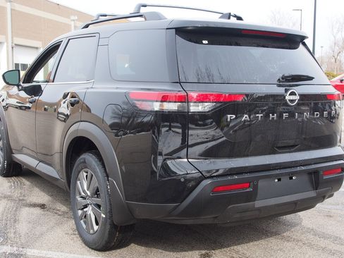New 2026 Nissan Pathfinder SV image 5