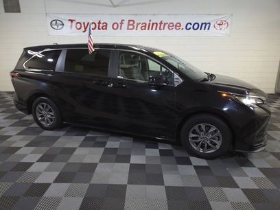 Certified 2023 Toyota Sienna LE
