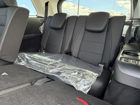 New 2026 Mercedes-Benz GLS 450 4MATIC image 29