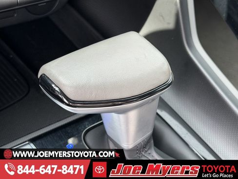 Used 2025 Hyundai Elantra SEL image 20