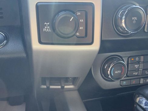 Used 2020 Ford F150 Lariat AWD/4WD image 17