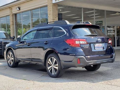 Used 2018 Subaru Outback 2.5i Limited AWD/4WD image 3