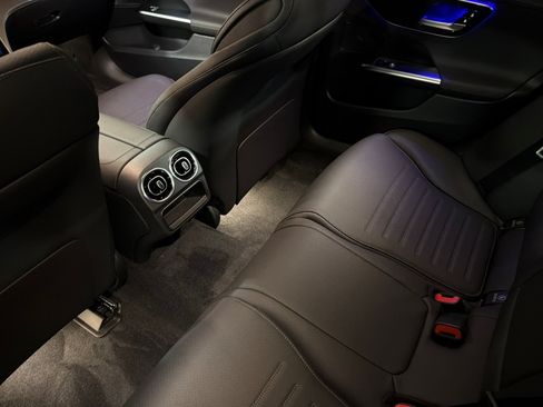 New 2026 Mercedes-Benz C 300 Sedan image 11