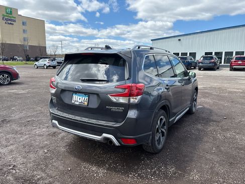 Used 2024 Subaru Forester Touring w/ POP Package 3 AWD/4WD image 10