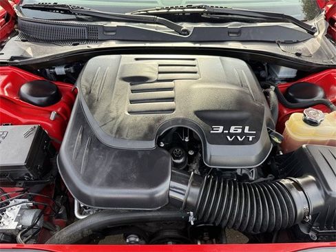 Used 2022 Dodge Charger SXT image 31