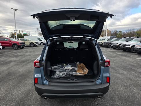 New 2026 Ford Escape ST-Line w/ Cold Weather Package AWD/4WD image 16