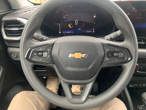 Certified 2025 Chevrolet TrailBlazer LT AWD/4WD image 11