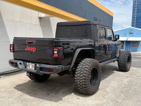 Used 2020 Jeep Gladiator Sport w/ Quick Order Package 23S AWD/4WD image 4
