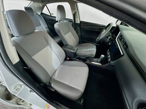 Used 2018 Toyota Corolla L image 28