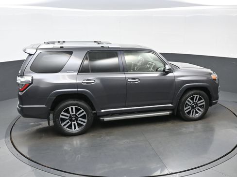 Used 2018 Toyota 4Runner Limited AWD/4WD image 43