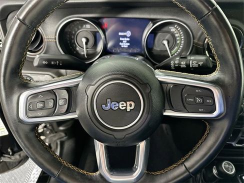Used 2022 Jeep Wrangler Unlimited Sahara image 21