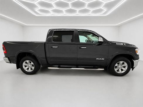 Used 2019 RAM 1500 Laramie AWD/4WD image 2