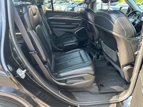 Used 2022 Jeep Grand Cherokee L Limited image 22