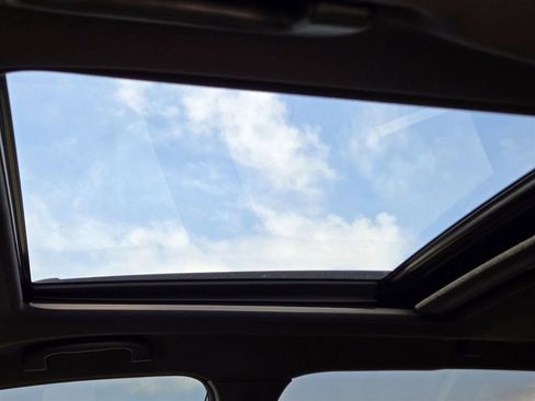 Used 2025 Subaru Forester Premium w/ Convenience Package #1 image 18