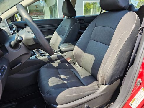 Used 2024 Nissan Altima 2.5 SV FWD image 21