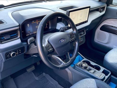 Used 2025 Ford Maverick XLT w/ XLT Luxury Package image 16