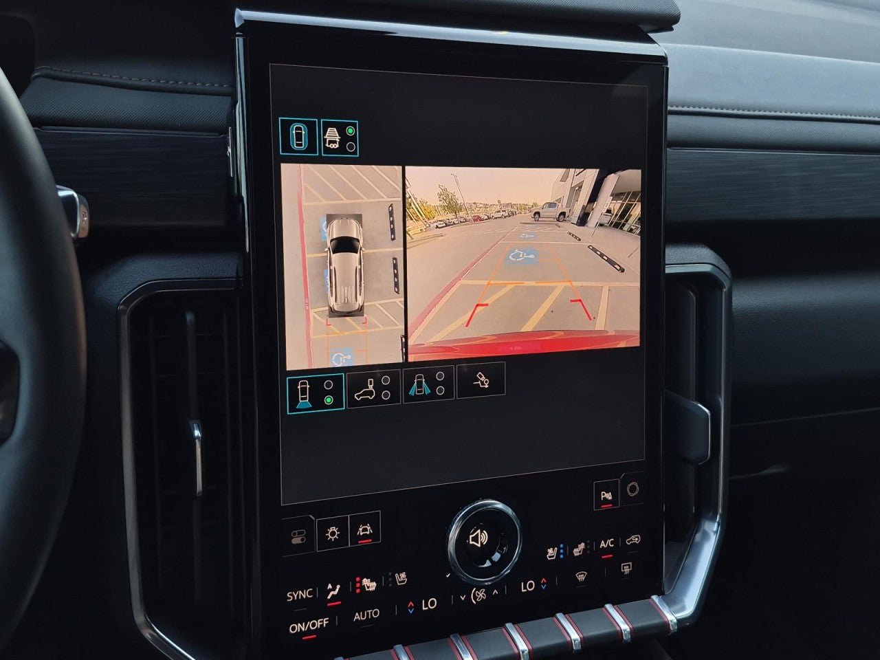 Certified 2024 GMC Acadia AT4 w/ Luxury Package AWD/4WD image 31