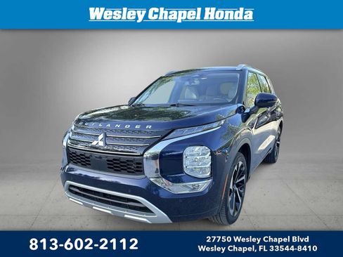 Used 2024 Mitsubishi Outlander SEL FWD image 1
