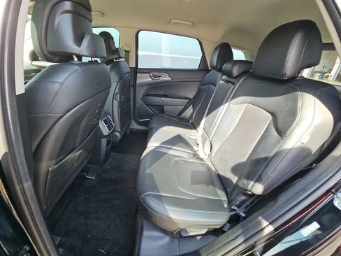 Used 2024 Kia Sportage EX FWD image 5
