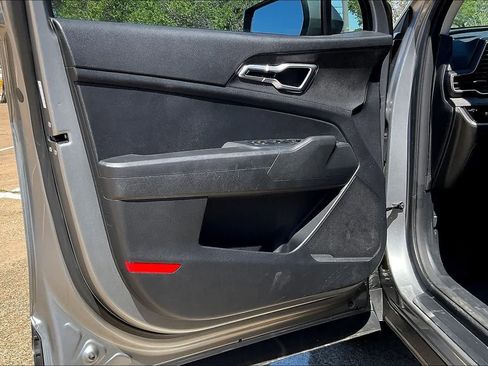 Certified 2023 Kia Sportage LX image 25