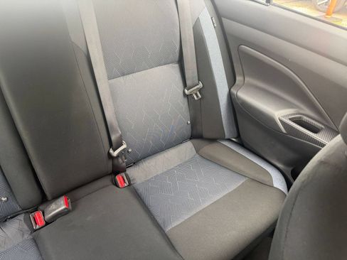 Used 2025 Nissan Versa SV FWD image 35