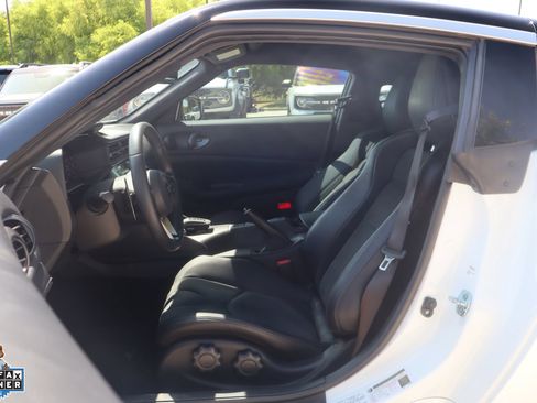 Used 2024 Nissan Z Performance w/ Floor Mat Package RWD image 11