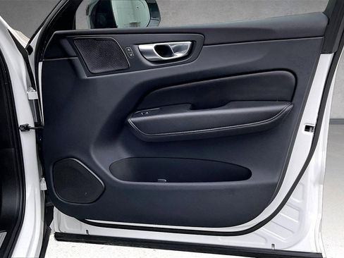 Certified 2023 Volvo XC60 B5 Plus w/ Protection Package Premier image 27