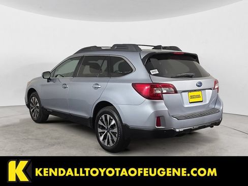 Used 2017 Subaru Outback 3.6R Limited AWD/4WD image 7