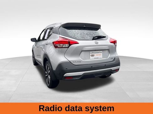 Used 2020 Nissan Kicks SR image 3