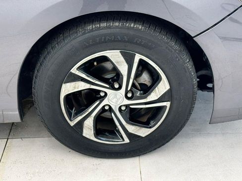 Used 2017 Honda Accord LX image 37