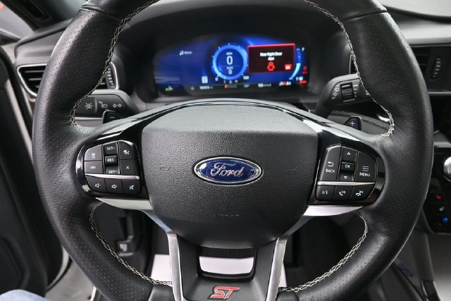 Used 2023 Ford Explorer ST w/ Technology Package AWD/4WD image 28