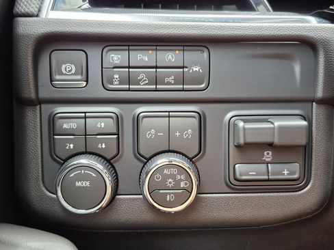 Used 2026 Chevrolet Tahoe RST w/ Comfort Package AWD/4WD image 23